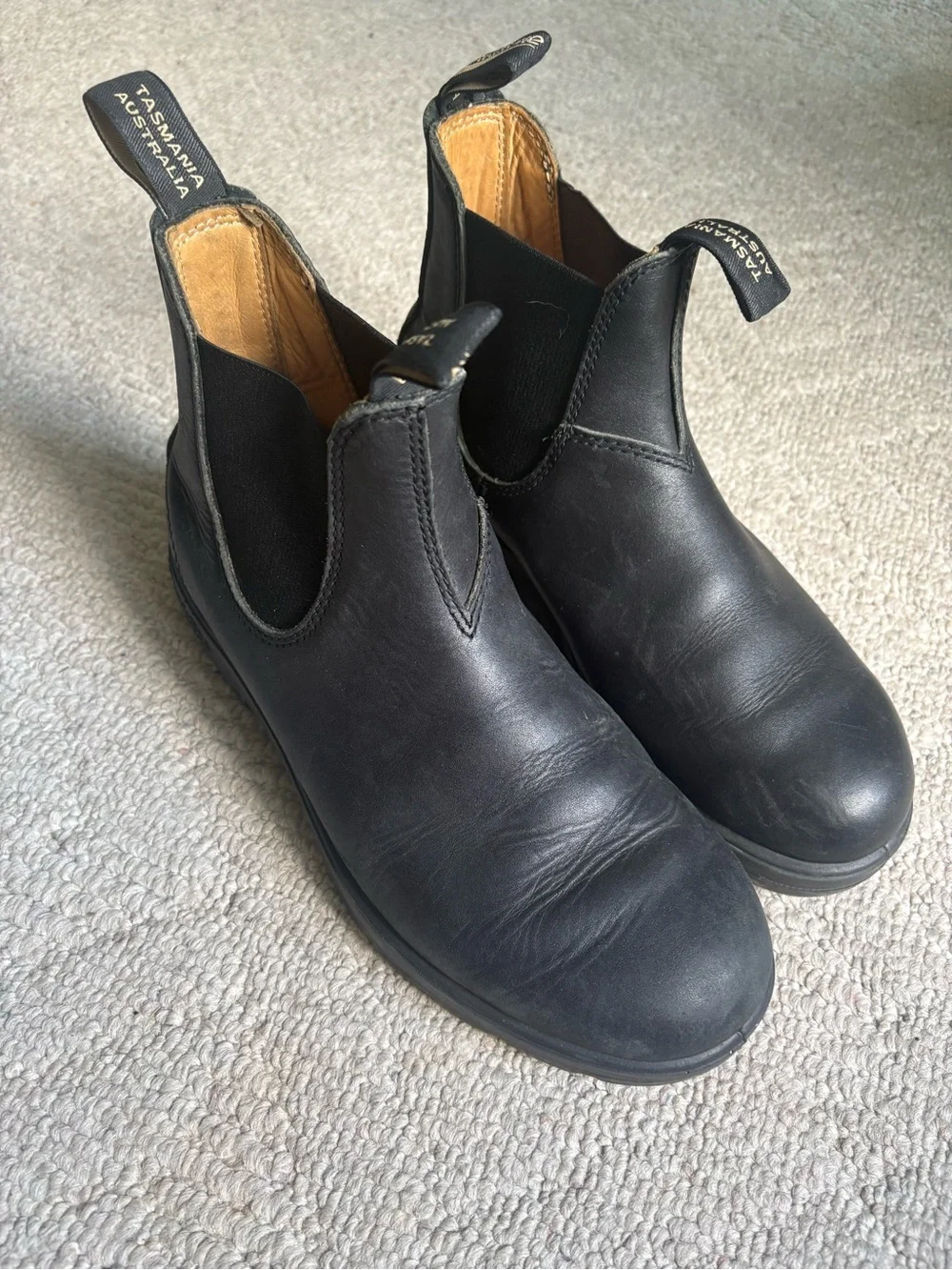 Blundstone Black Leather Chukka Boots with Tan Lining